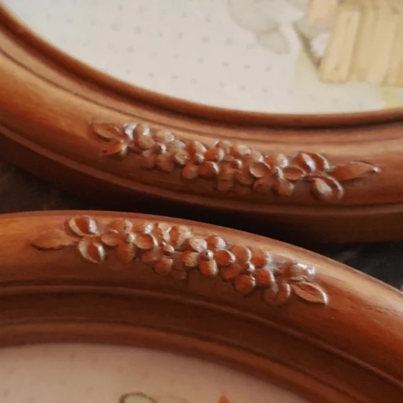 VINTAGE PAIR OF OVAL PORTRAITS BOY AND GIRL WALL DECOR PICTURES Puppies Overalls - Picture 8 of 8